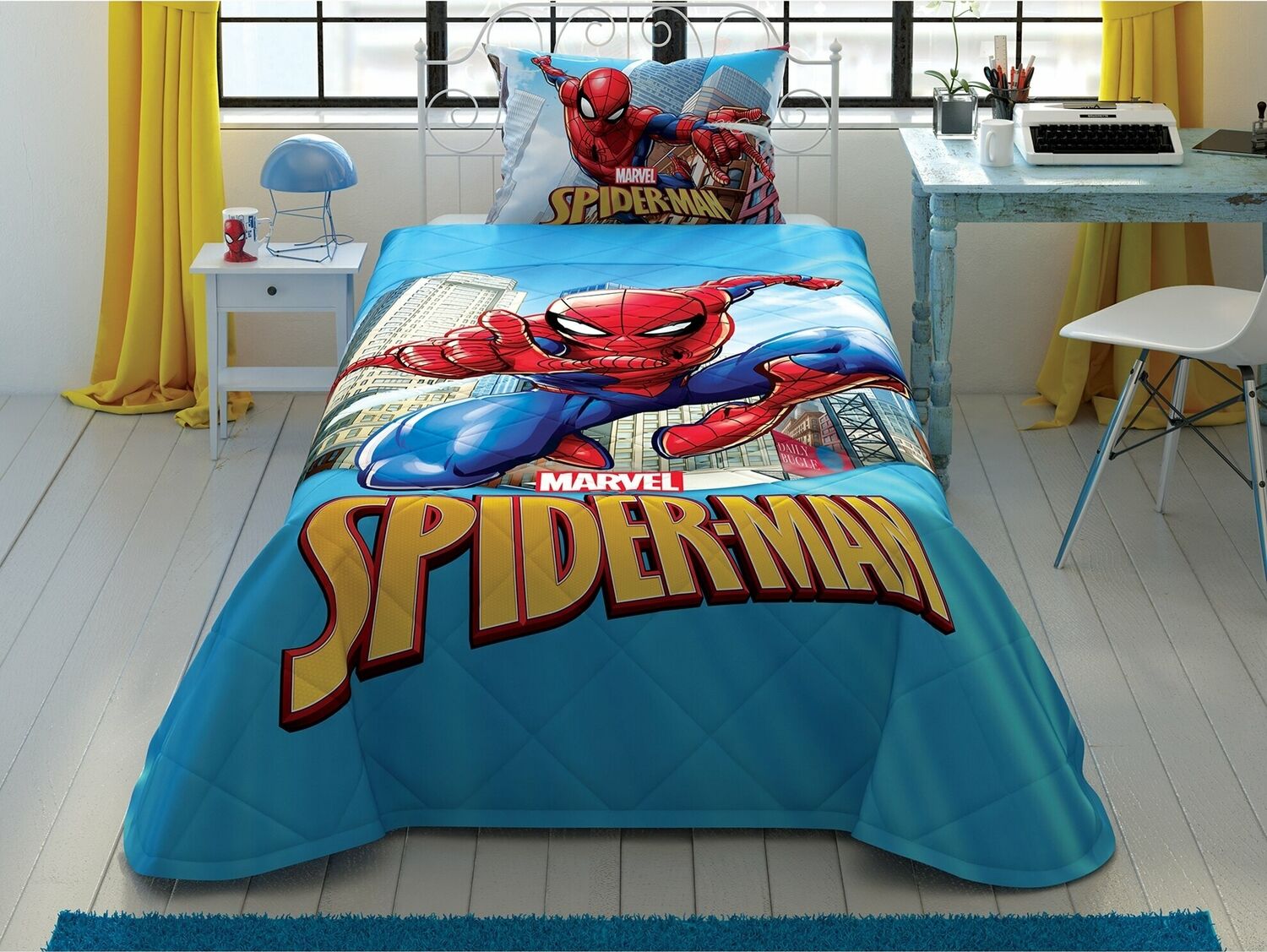 Taç Spider Man Classic Tek Kişilik Yatak Örtüsü