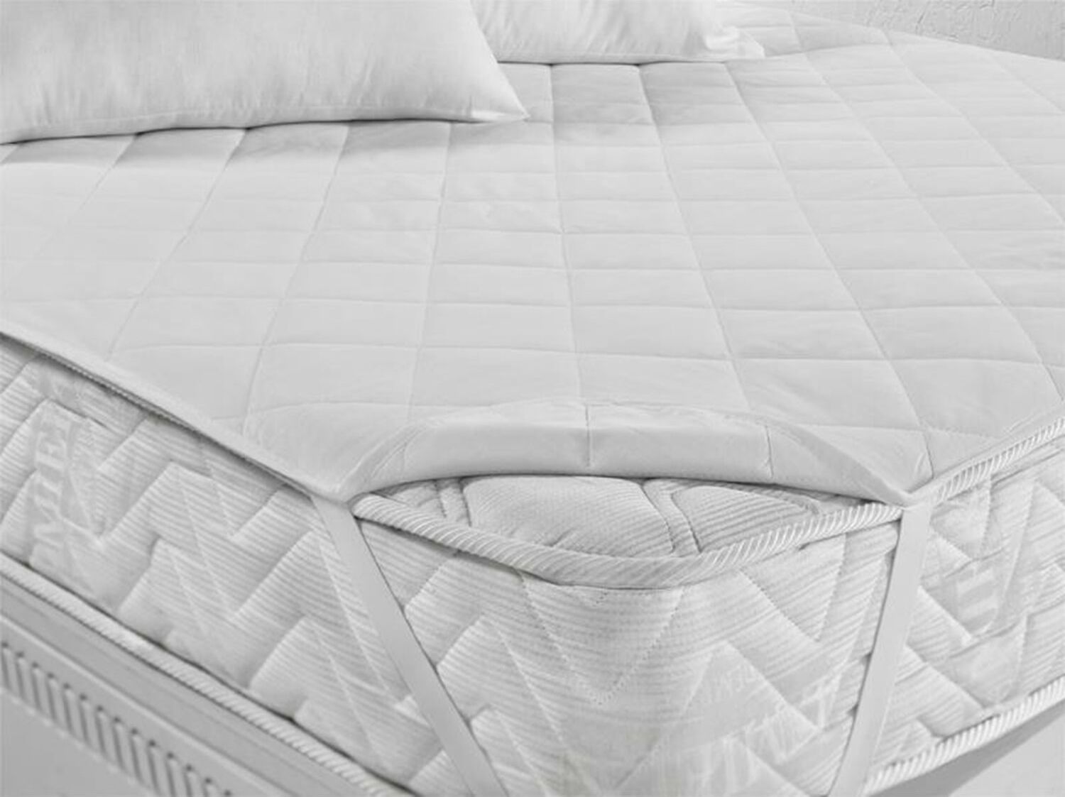 Classy Çift Kişilik Sıvı Geçirmez Kapitoneli Alez 160X200