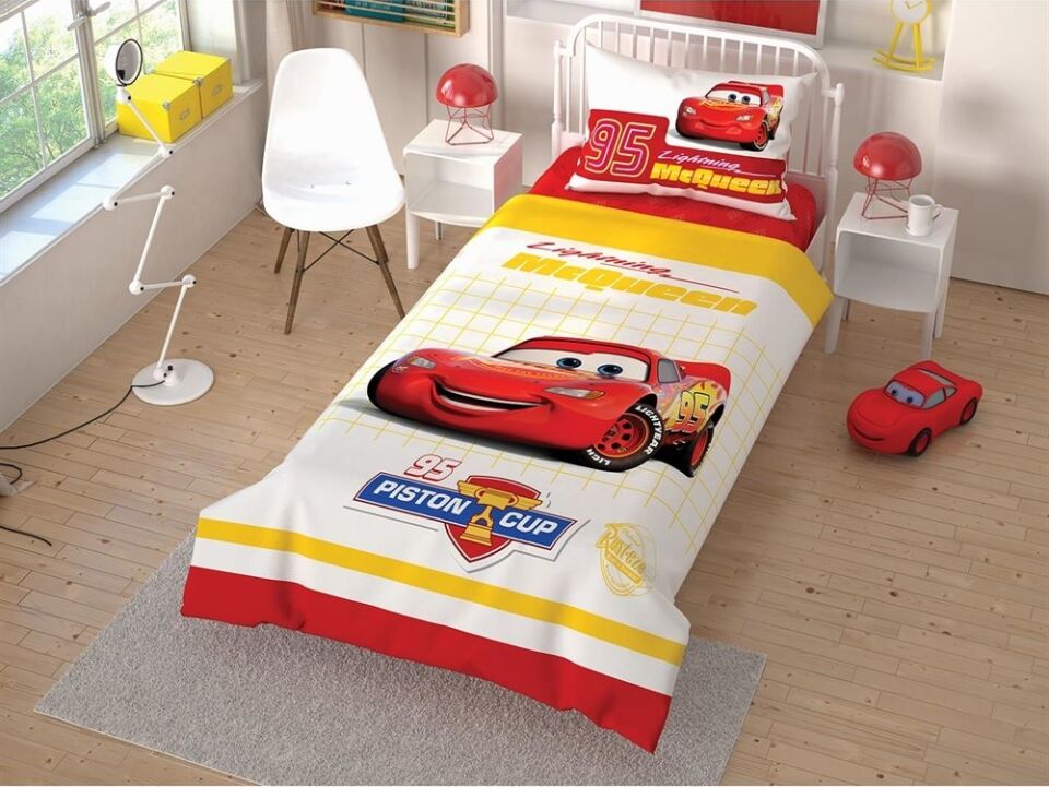 Taç Renkli Lisanslı Tek Kişilik Nevresim Takımı - Cars Çek Canlandır 160 x 220 cm Eğlenceli Desenli