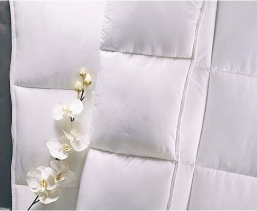 Taç Microfiber Yorgan Tek Kişilik Beyaz 155 x 195 cm Yumuşak ve Hafif Özellikli